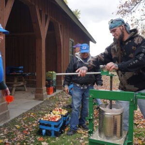 CiderFest Closes the Boating Season